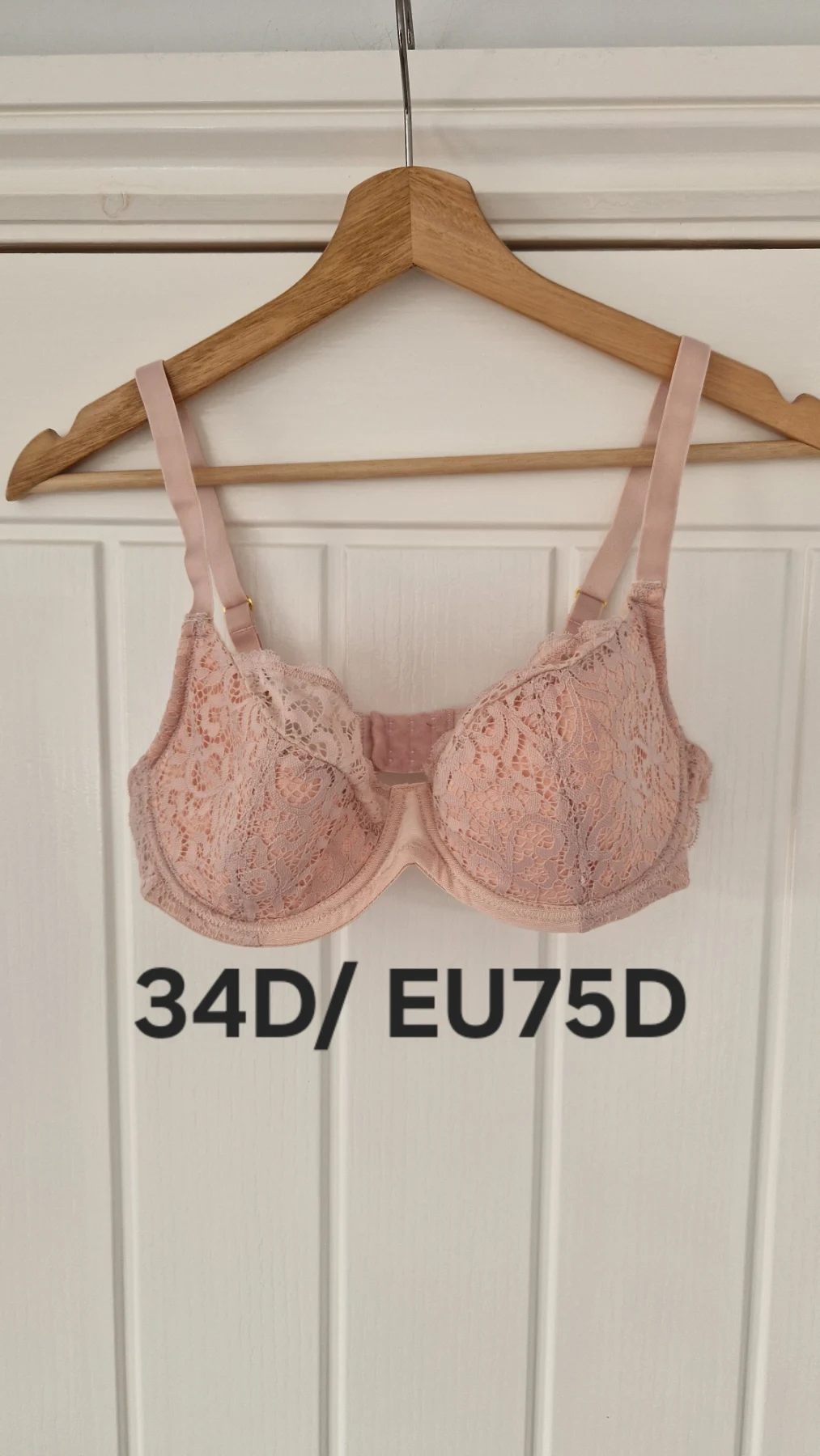 34D Tutti Rouge High Quality Slightly Padded Lace Bra EU75D