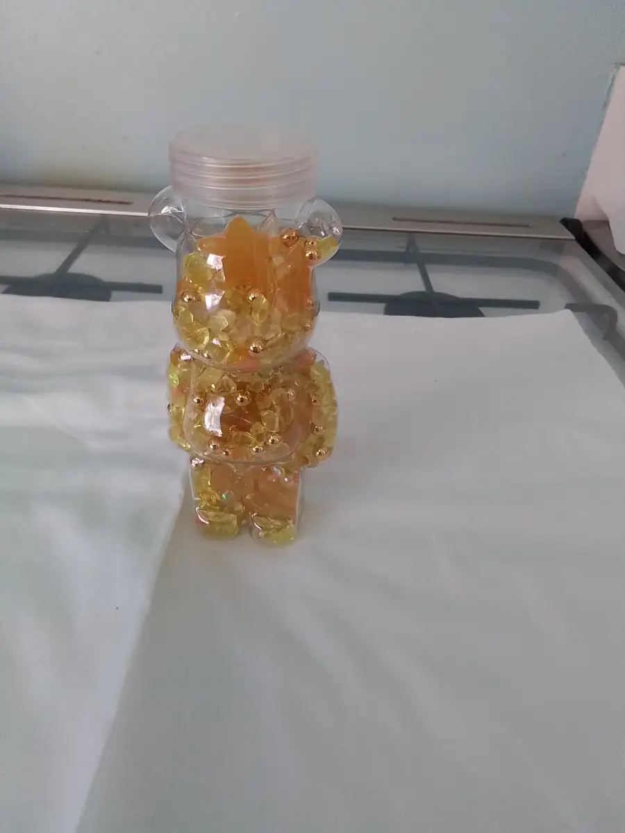 150ml bear shaped container and charms