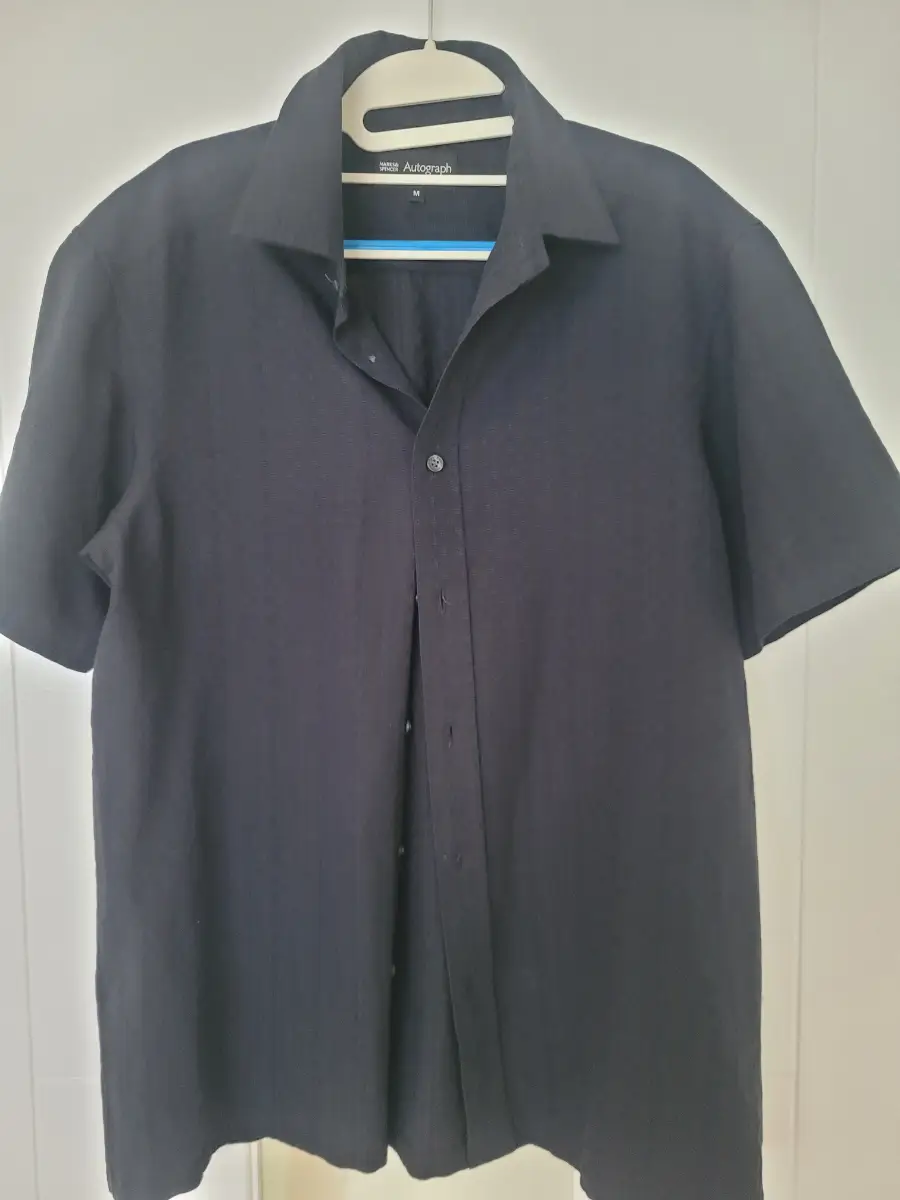 Mens shirts size M