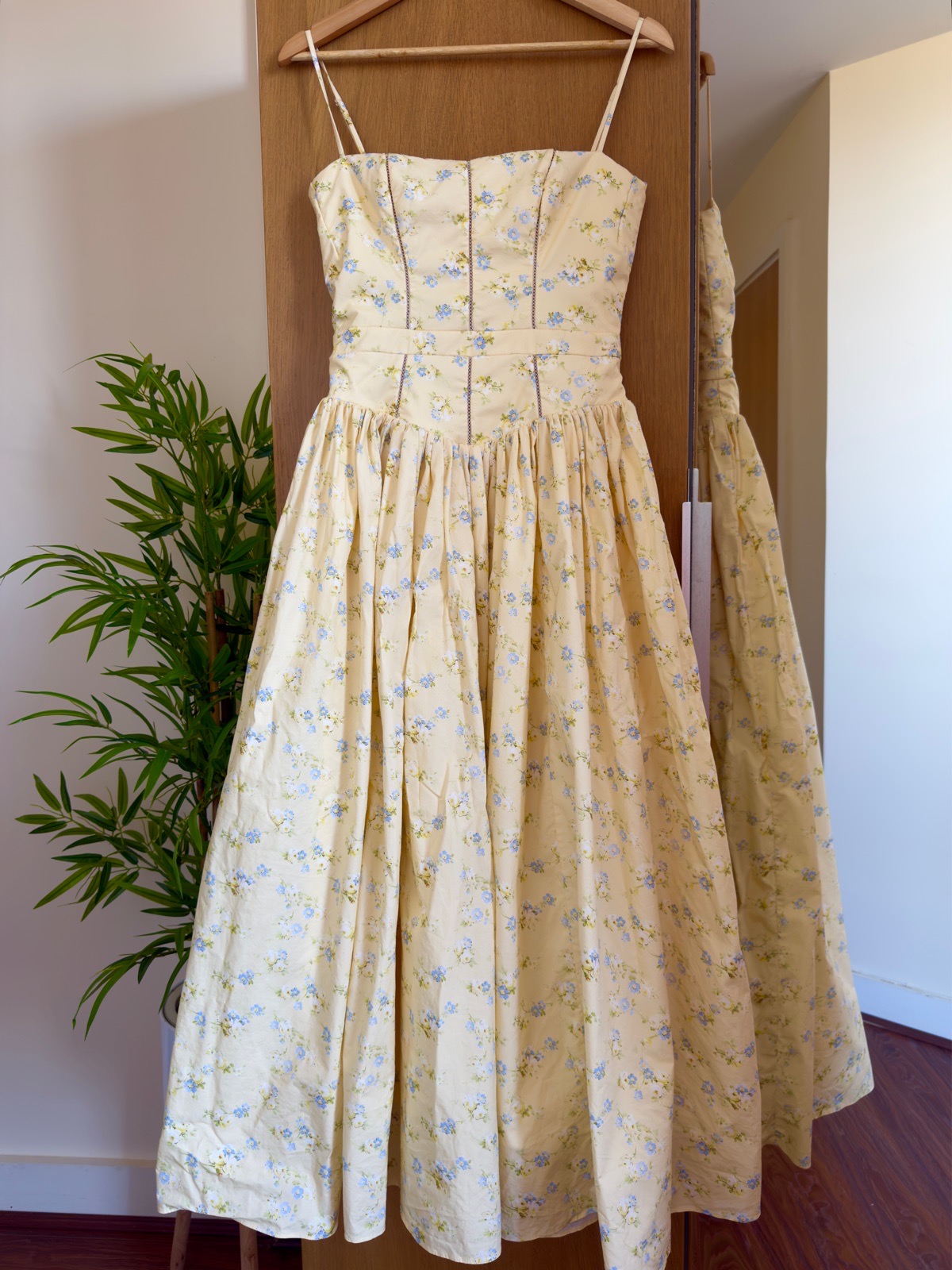 Bigger cup Ysabella Floral Lemon Print Cotton Midi Sundress