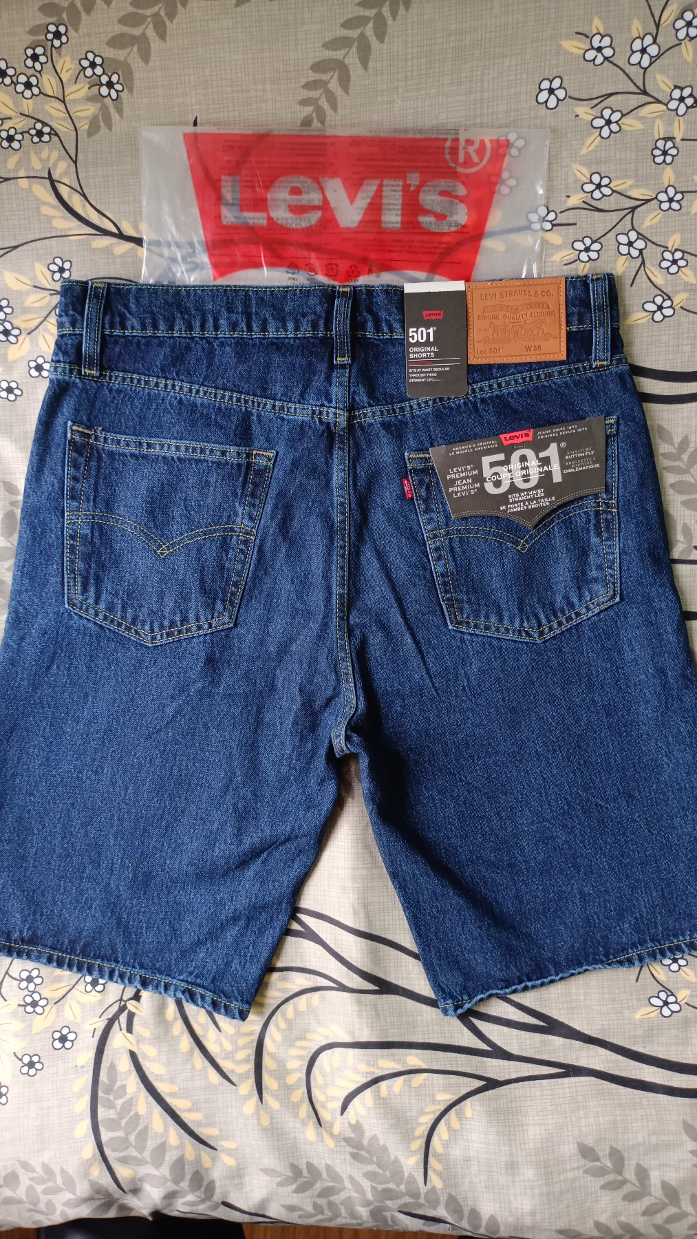 Levi's 501 Shorts Waist 38 Dark Blue