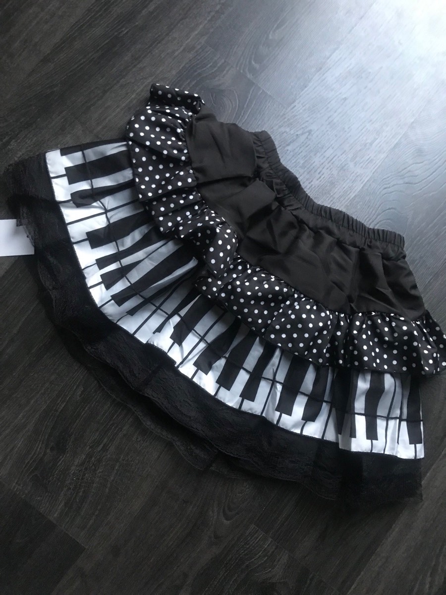 Black white gothic emo kawaii scene harajuku Japanese anime piano mini skirt polka dot emo scene S