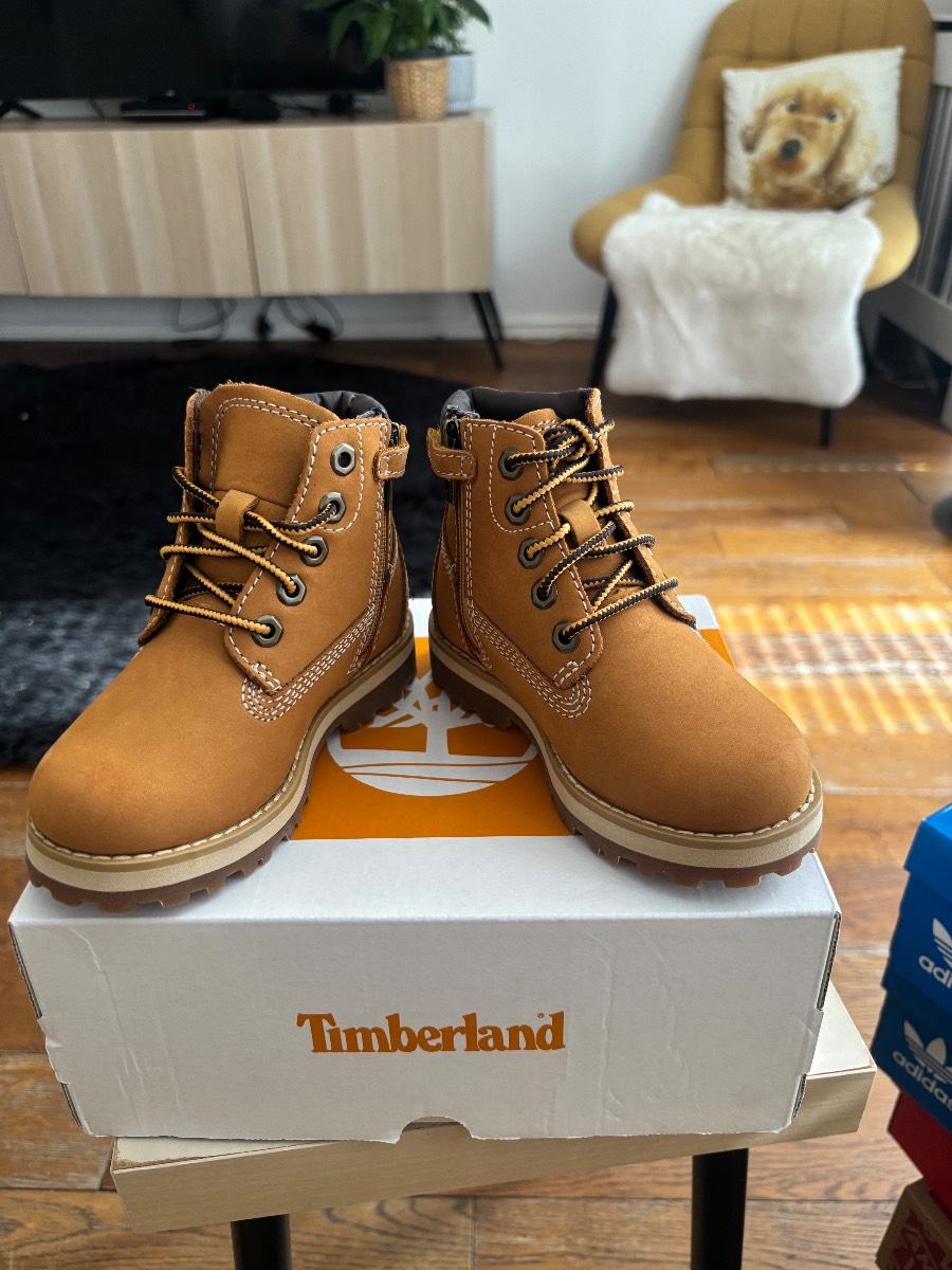 Timberland toddler size 9.5