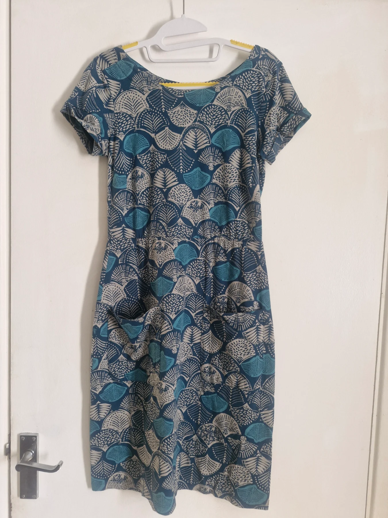 Whitestuff dress with pockets size 8