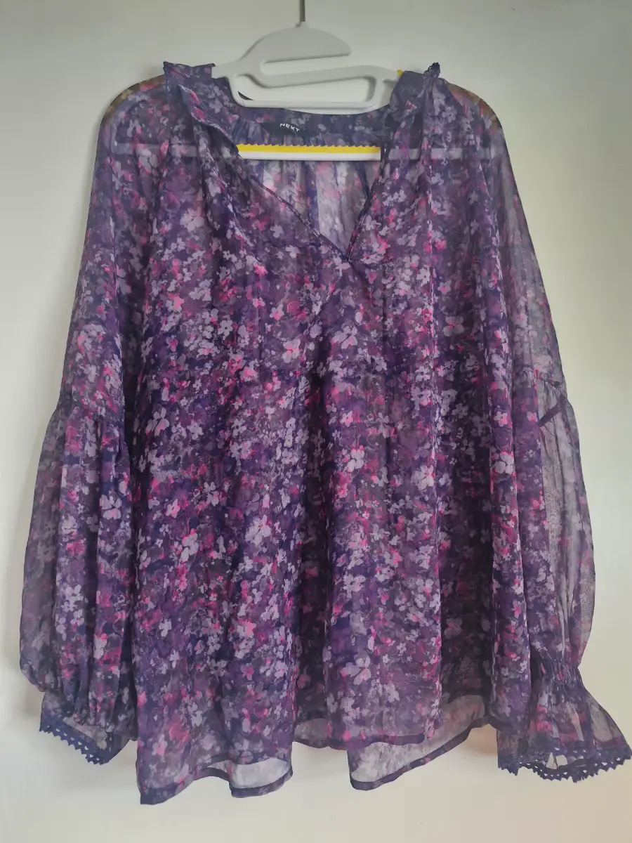 Next blouse size 18