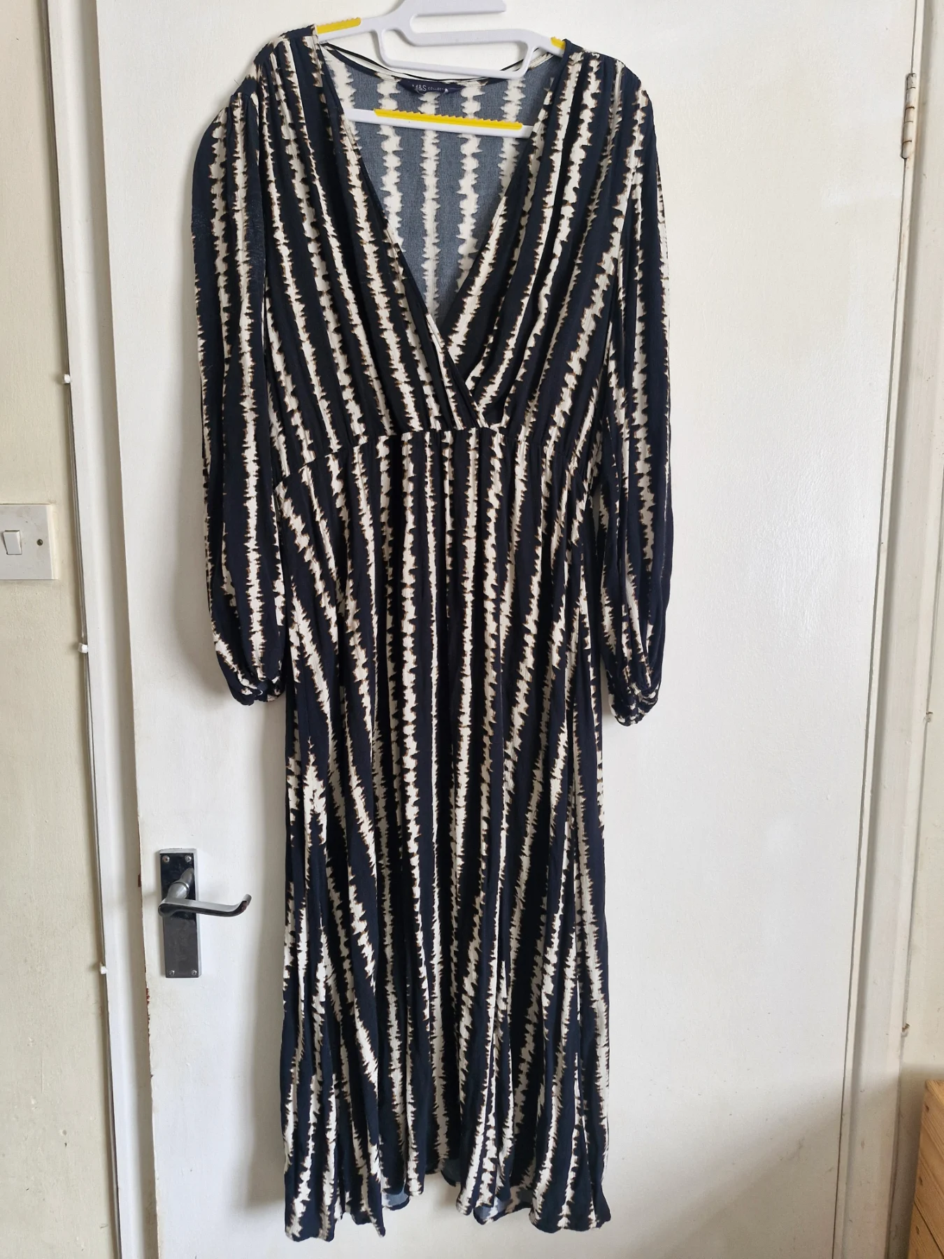 Marks And spencers dress size 16