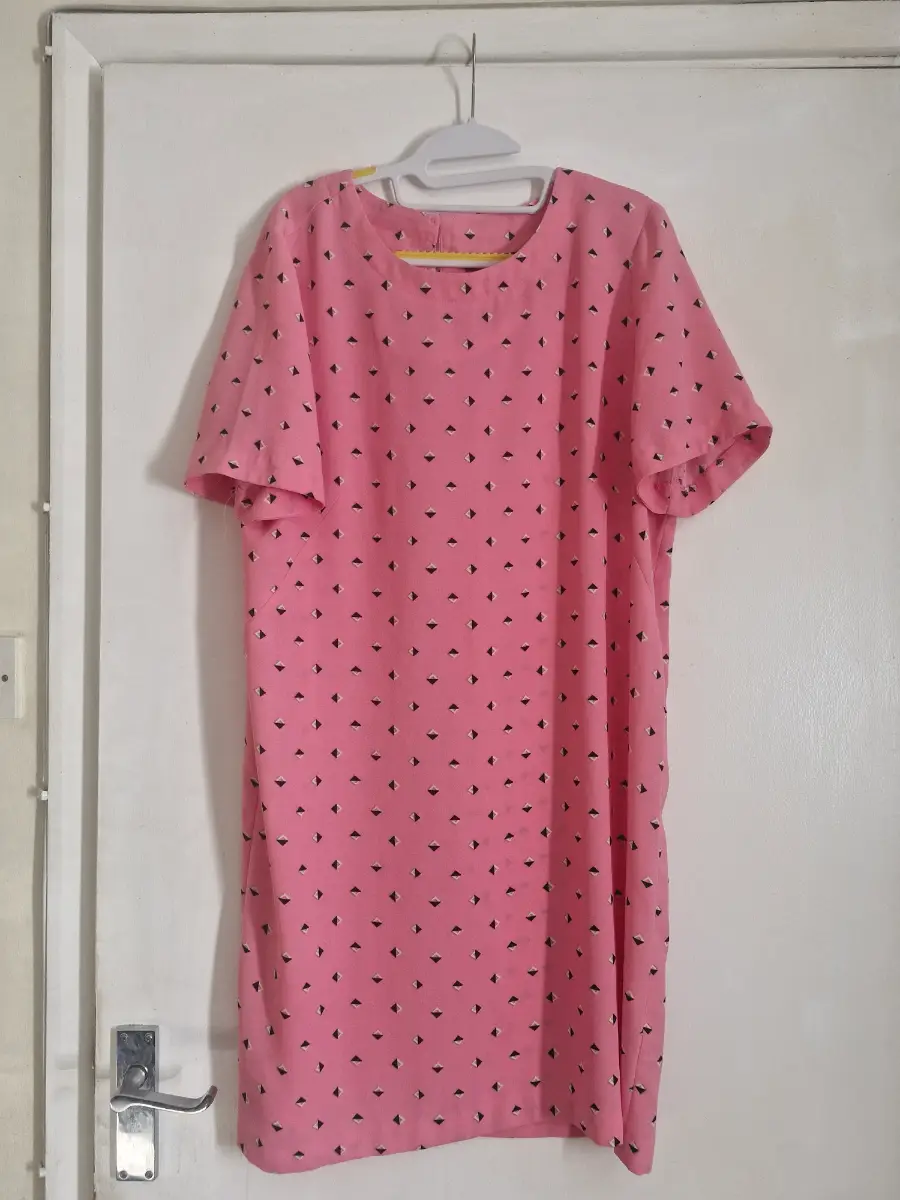 Marks And Spencers pink print dress size 14 like new