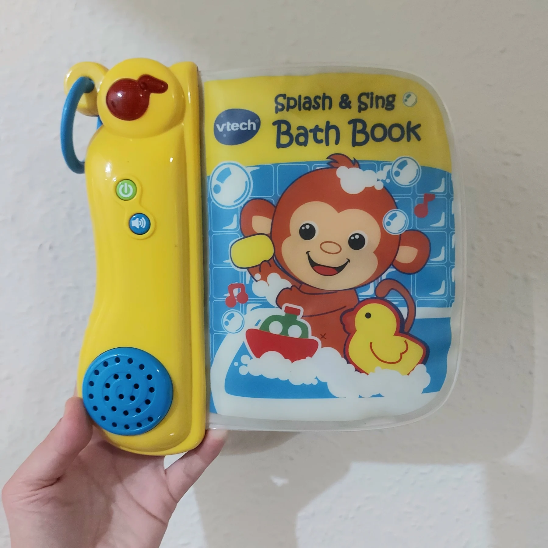Vtech splash and sing bath book toy