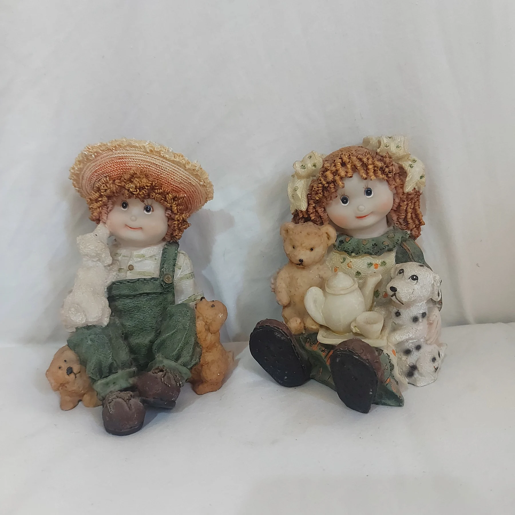 Boy & girl Decorative Figurines – Pair- vintage style