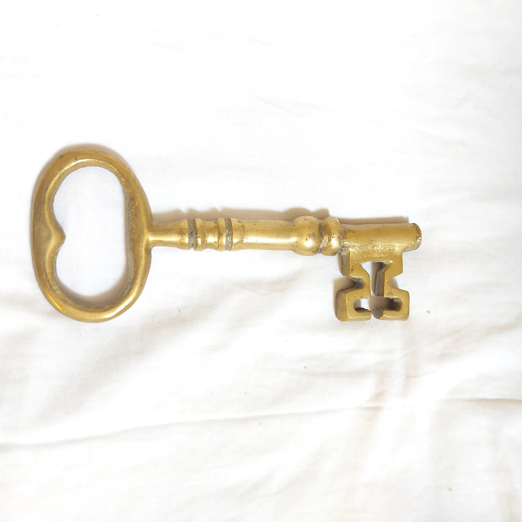 Large Heavy Solid Brass Skeleton Key 18cm Vintage Decorative Ornament