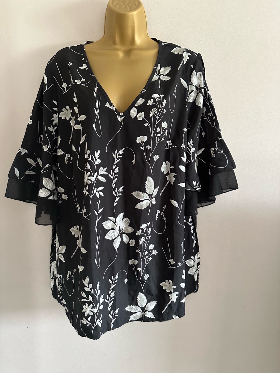 Bloomchic blouse size 18-20 🌟New🌟