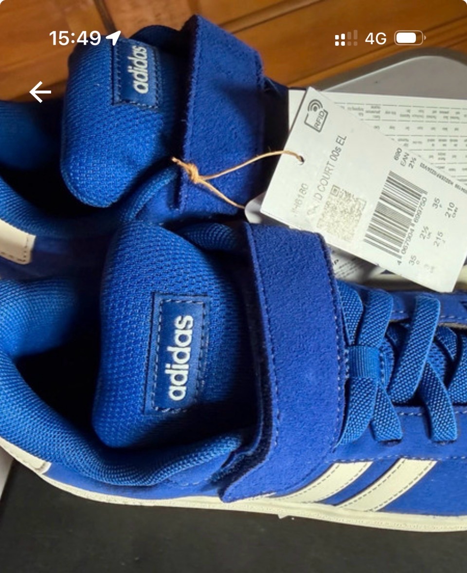 2.5 adidas blue court trainers