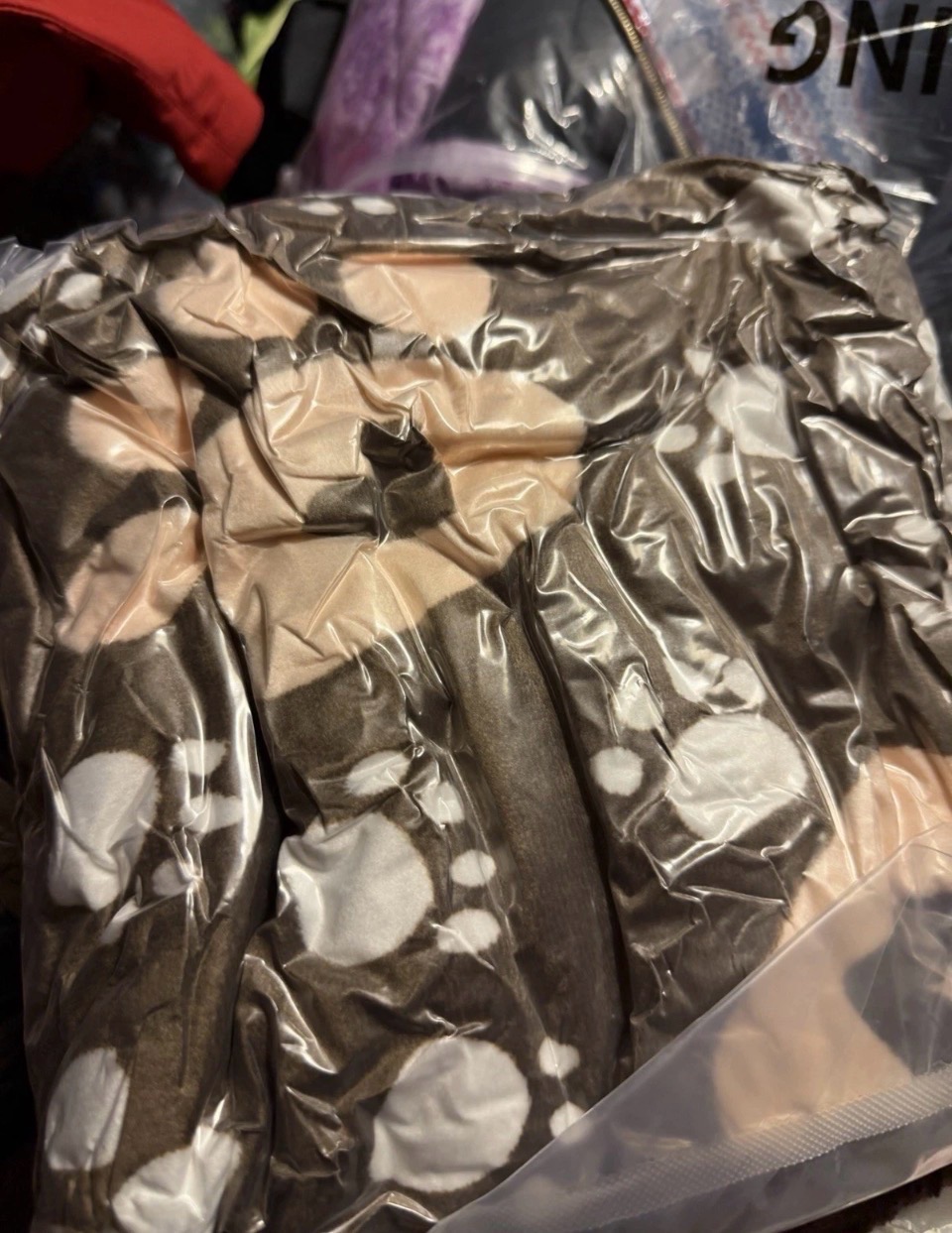 Large dog blanket paw print