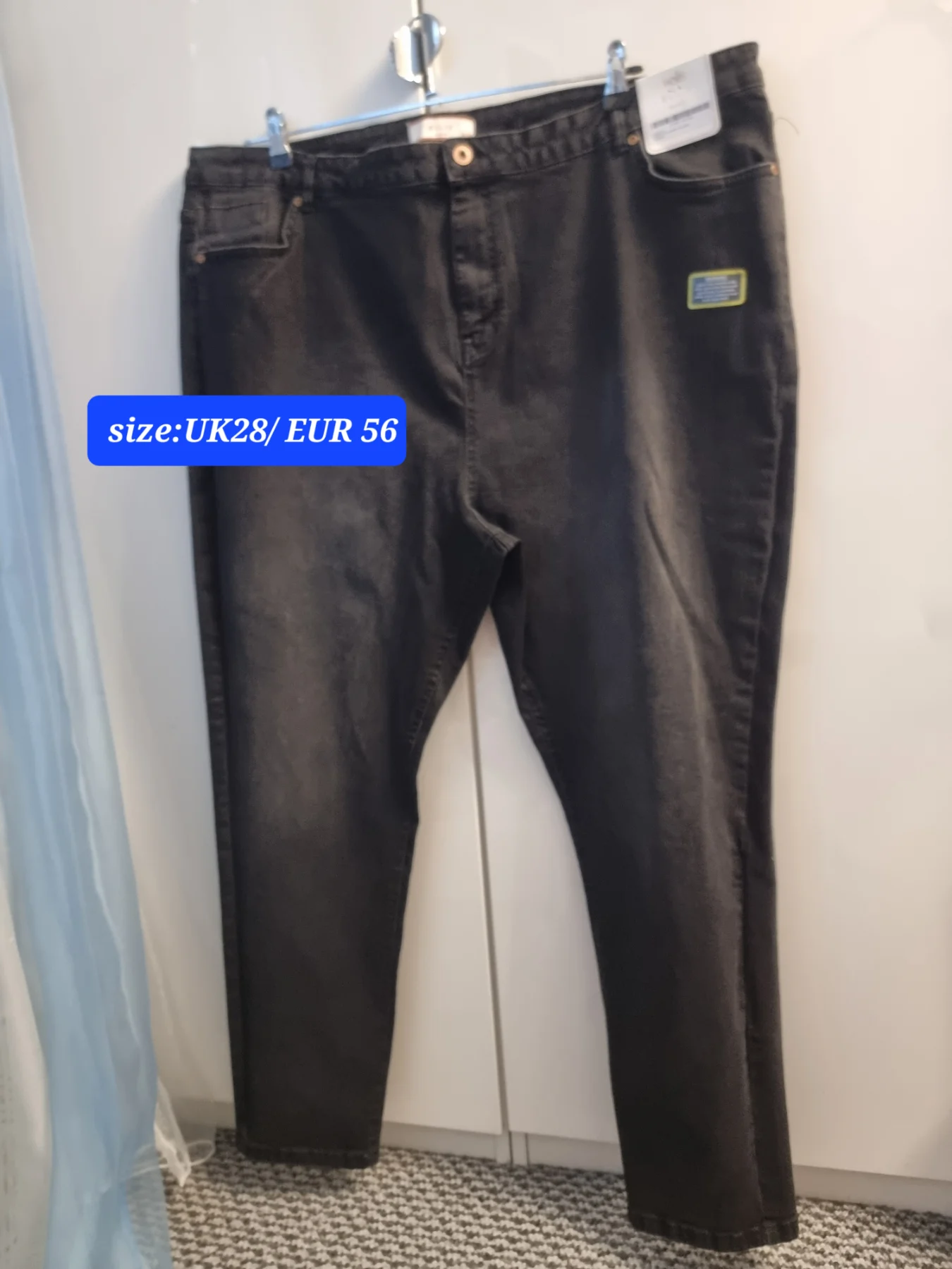 BNWT Wallis skinny stretchy jeans,size UK28 EUR 56
