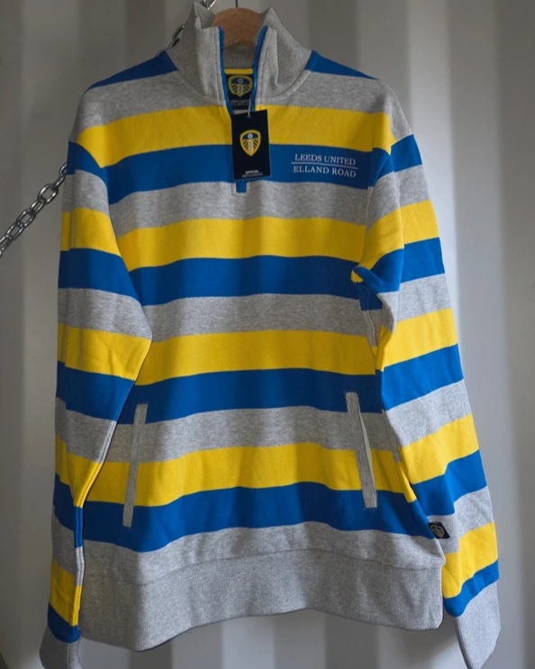 Leeds United official Mens 1/4 zip top size large