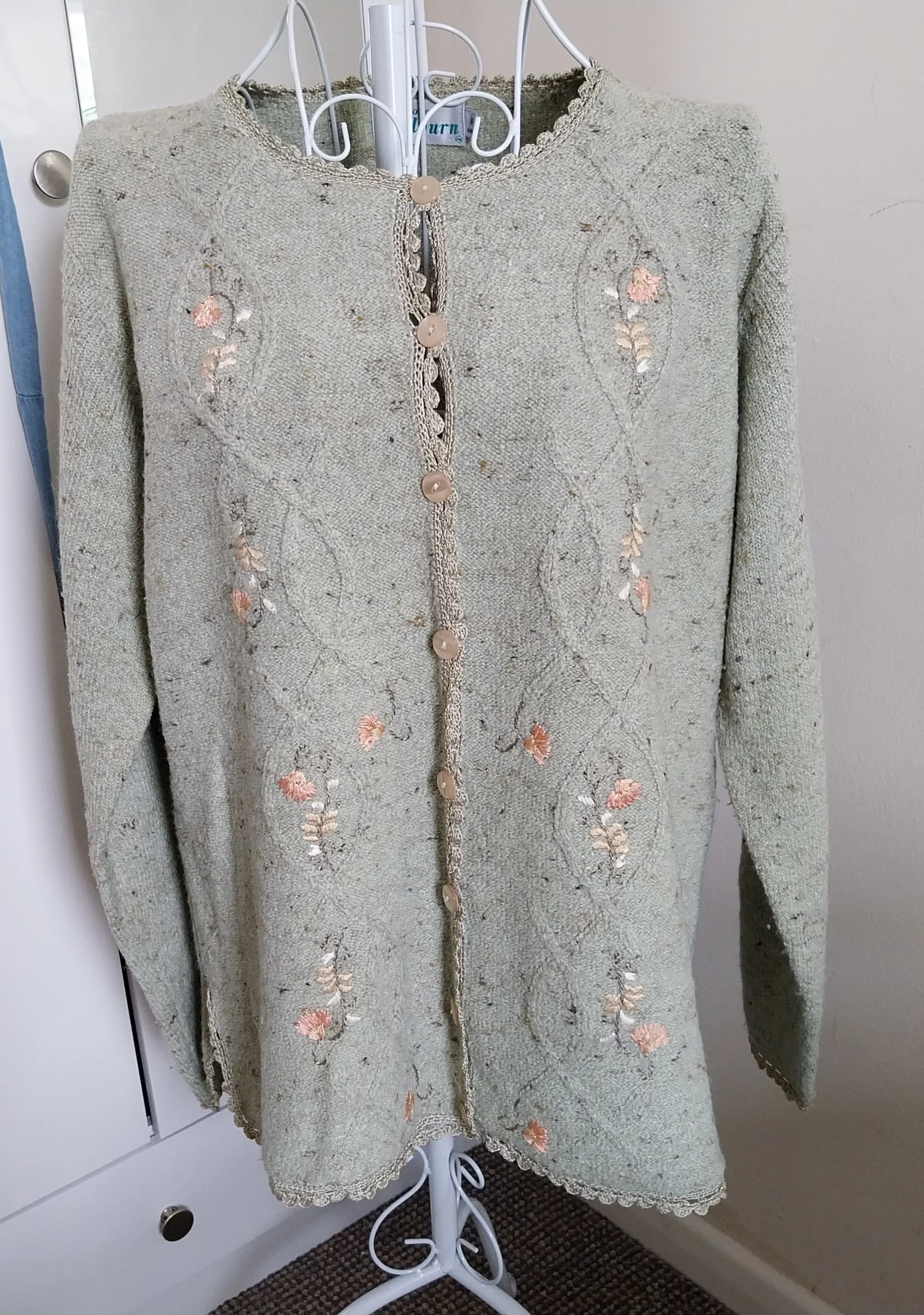 Embroidered cardigan