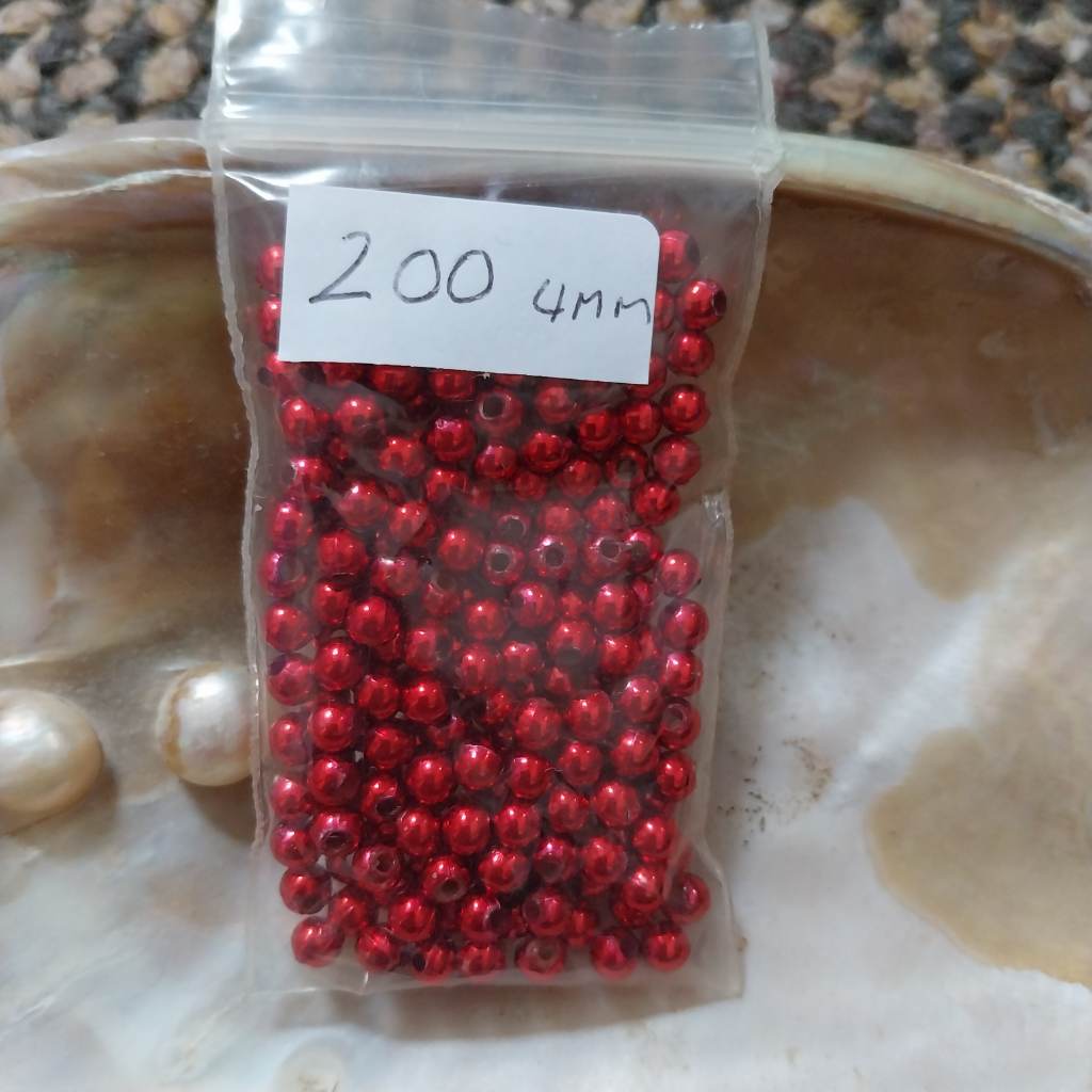 Approx 200 x 4mm shiny red beads