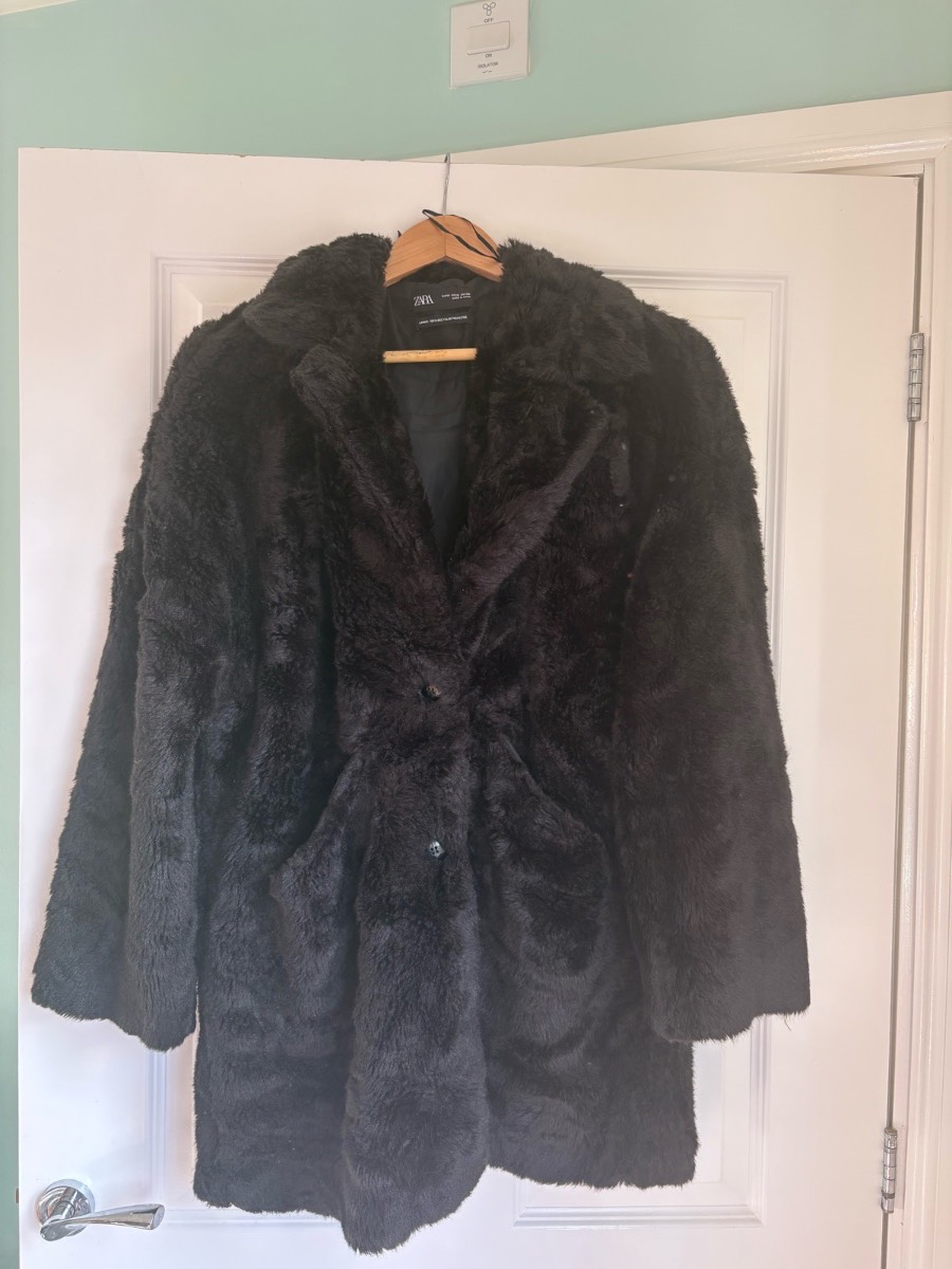 Zara Black Faux Fur Teddy Coat Jacket Women’s UK 12 EU M Soft Winter Midi
