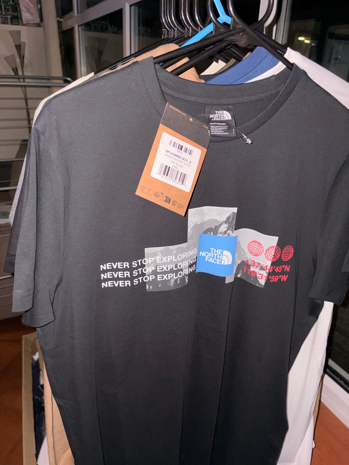 The North Face Mountain Front tee