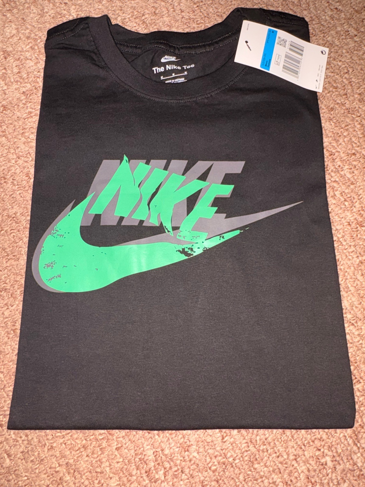 Nike tee (green tick)