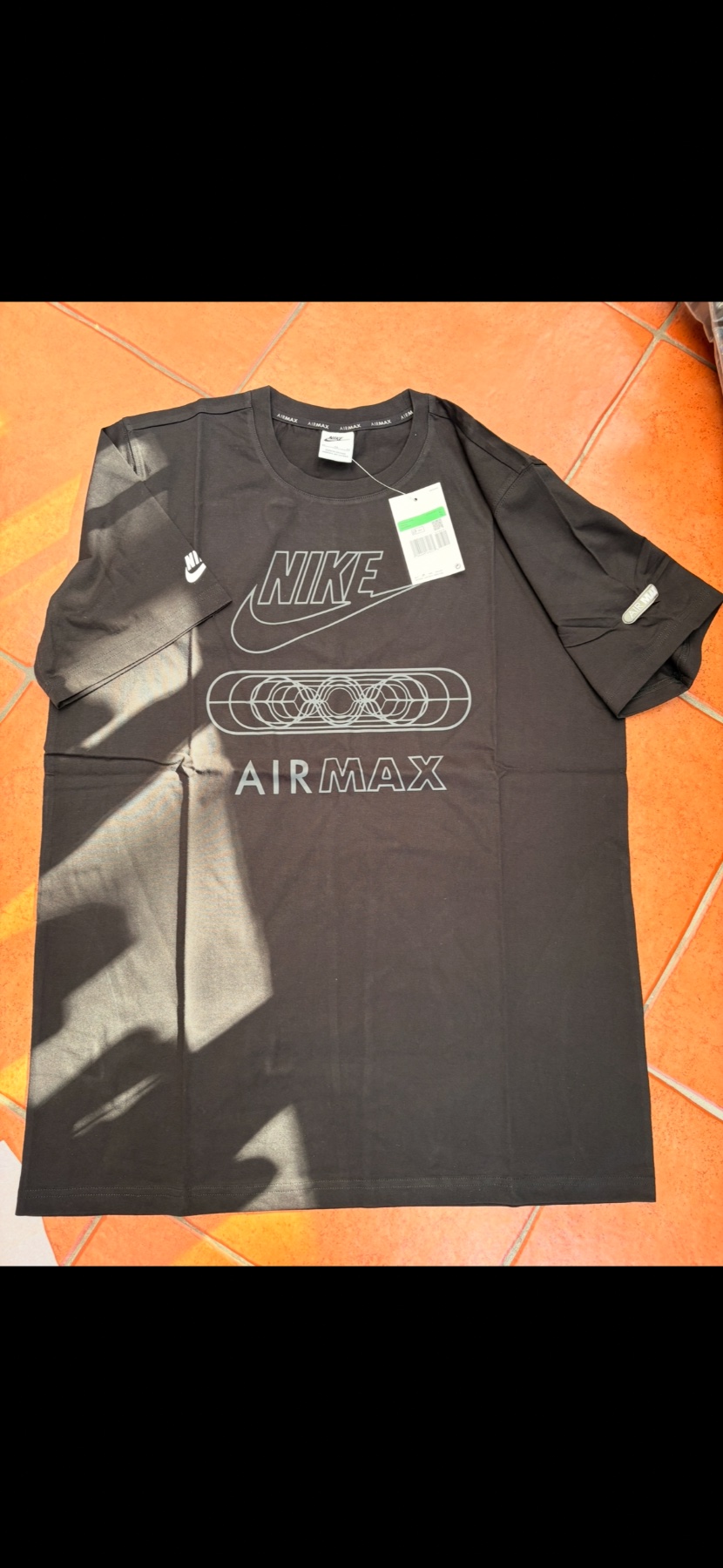 Nike air max tshirt