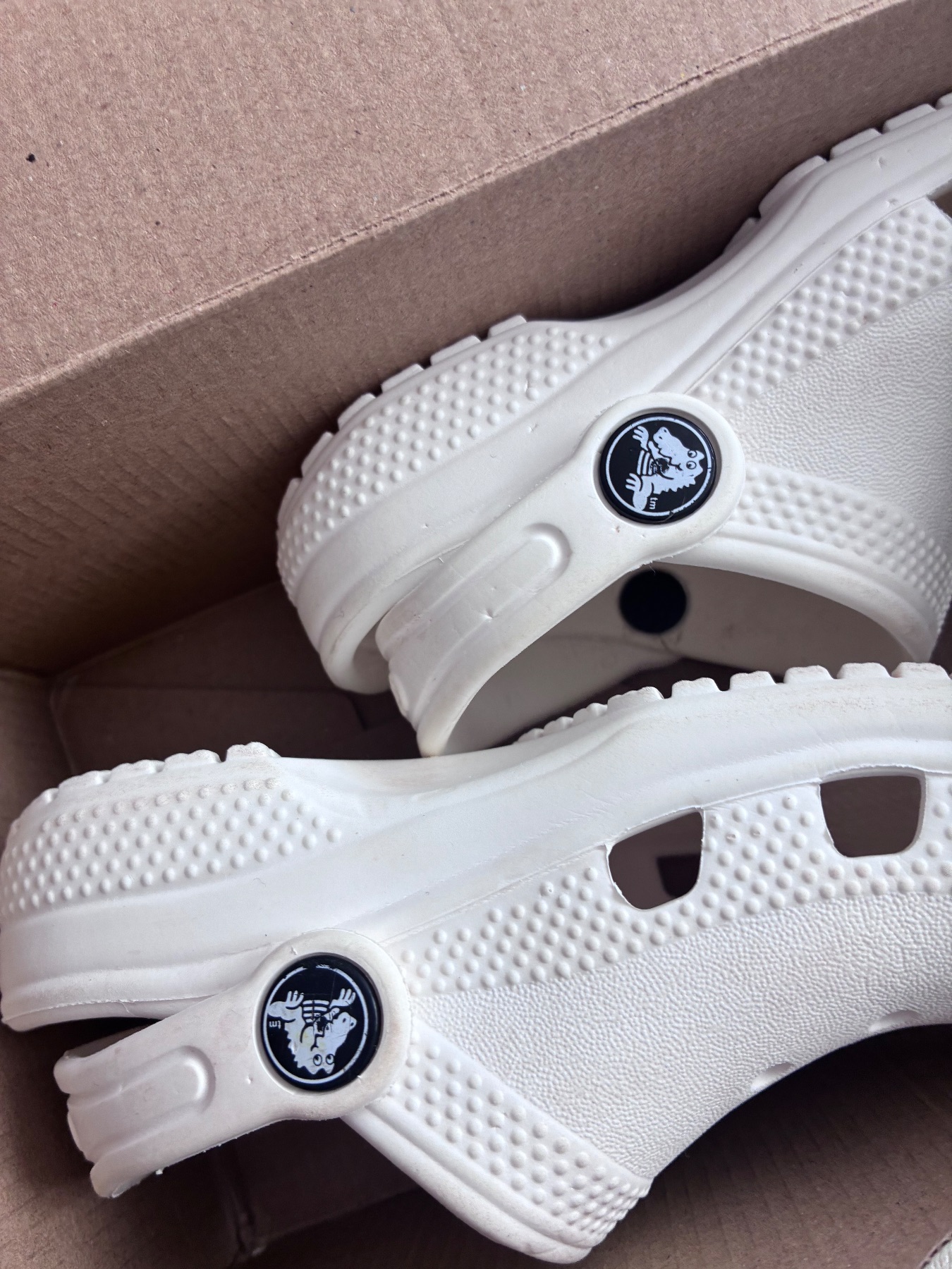 Girls crocs