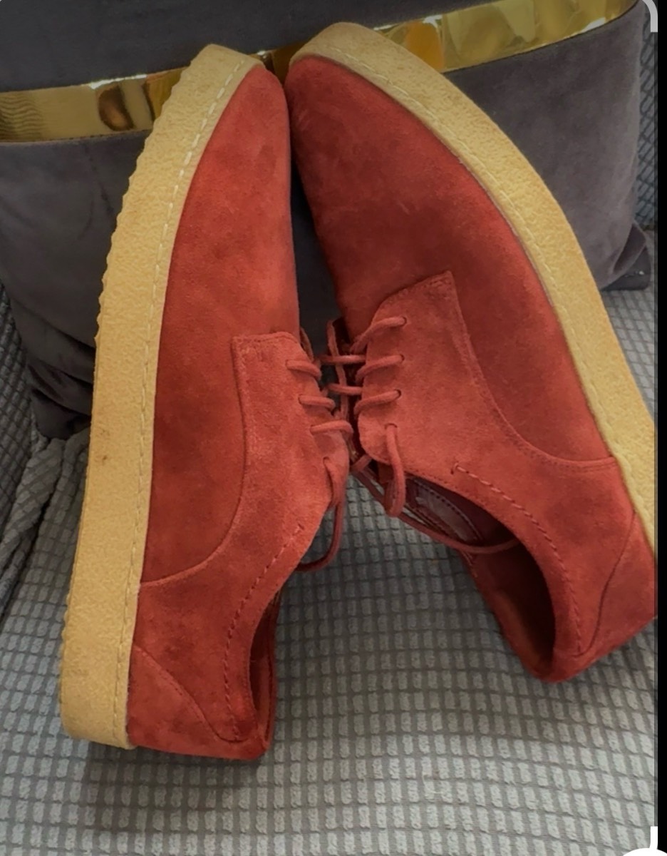Clarks Women's Red Suede Lace-Up Shoes with Crepe Gum Sole – Size 6.5