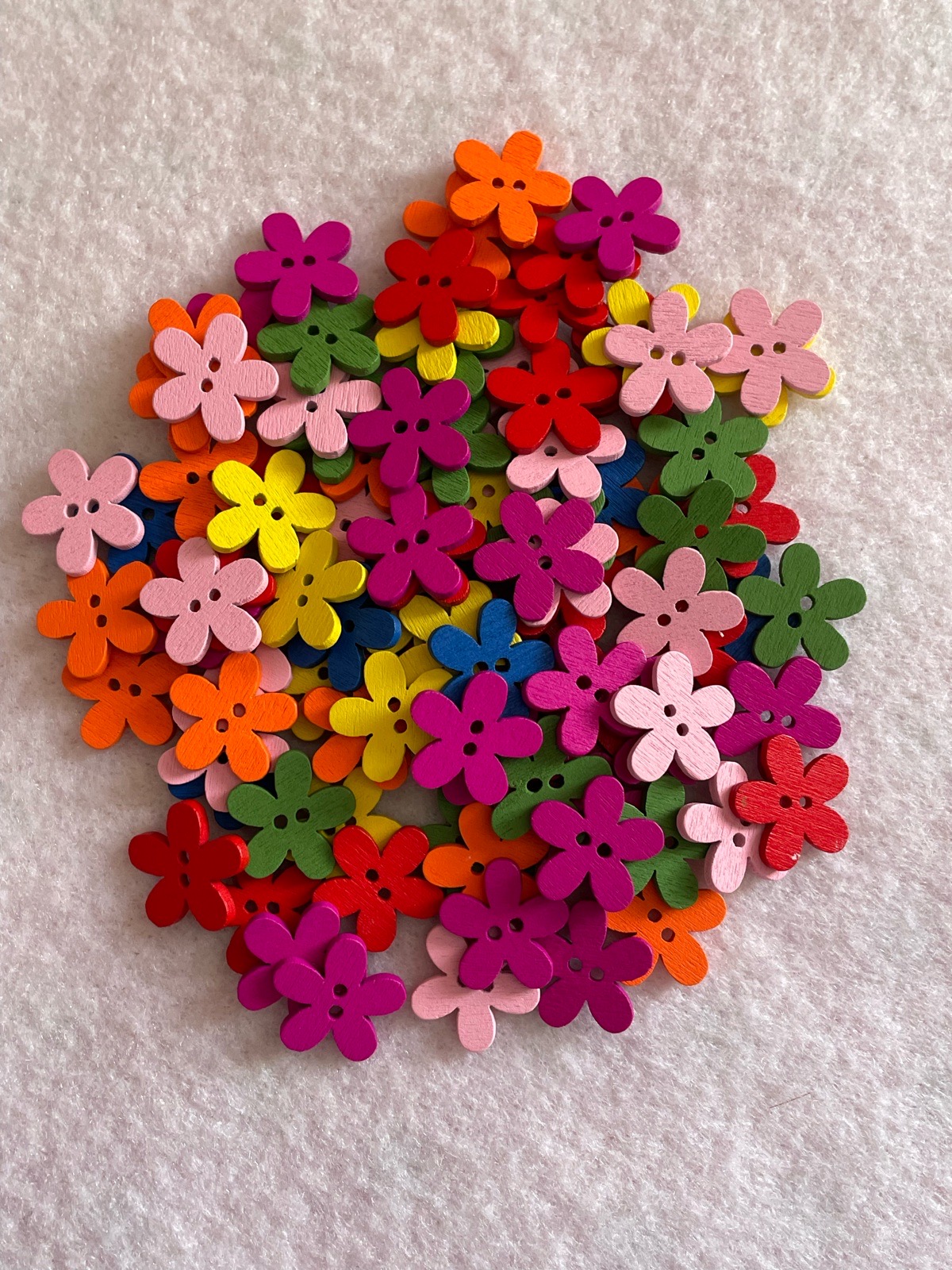 100 x Multicoloured Wooden Flower Shaped Buttons (14mm)