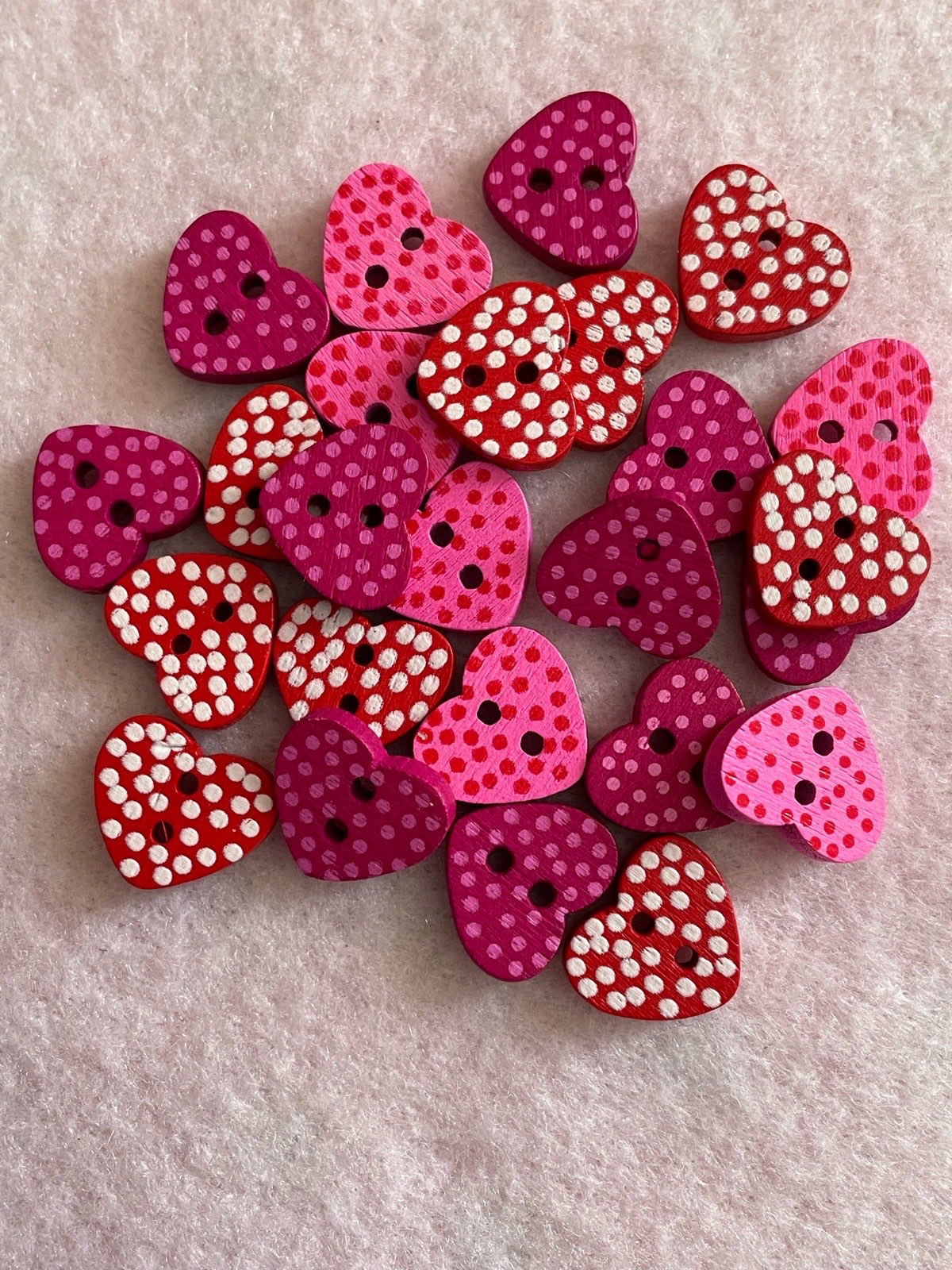 25 x Pink/Red/Purple Heart Shaped Wooden Buttons