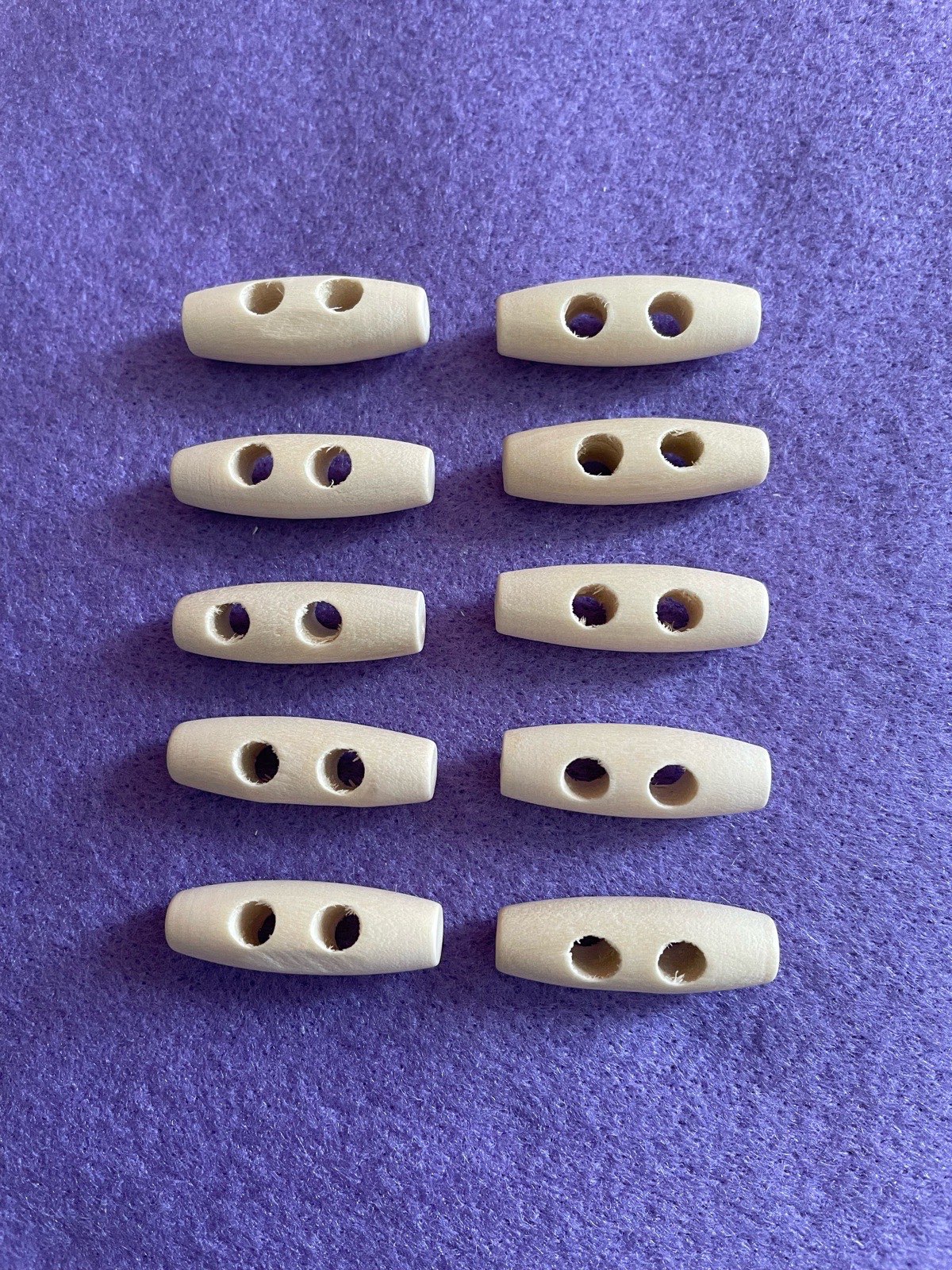 10 x Natural Wooden Toggle Buttons
