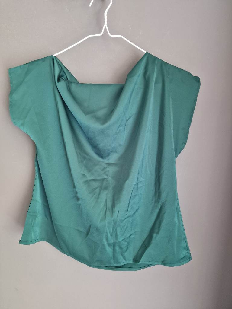 emerald green top
