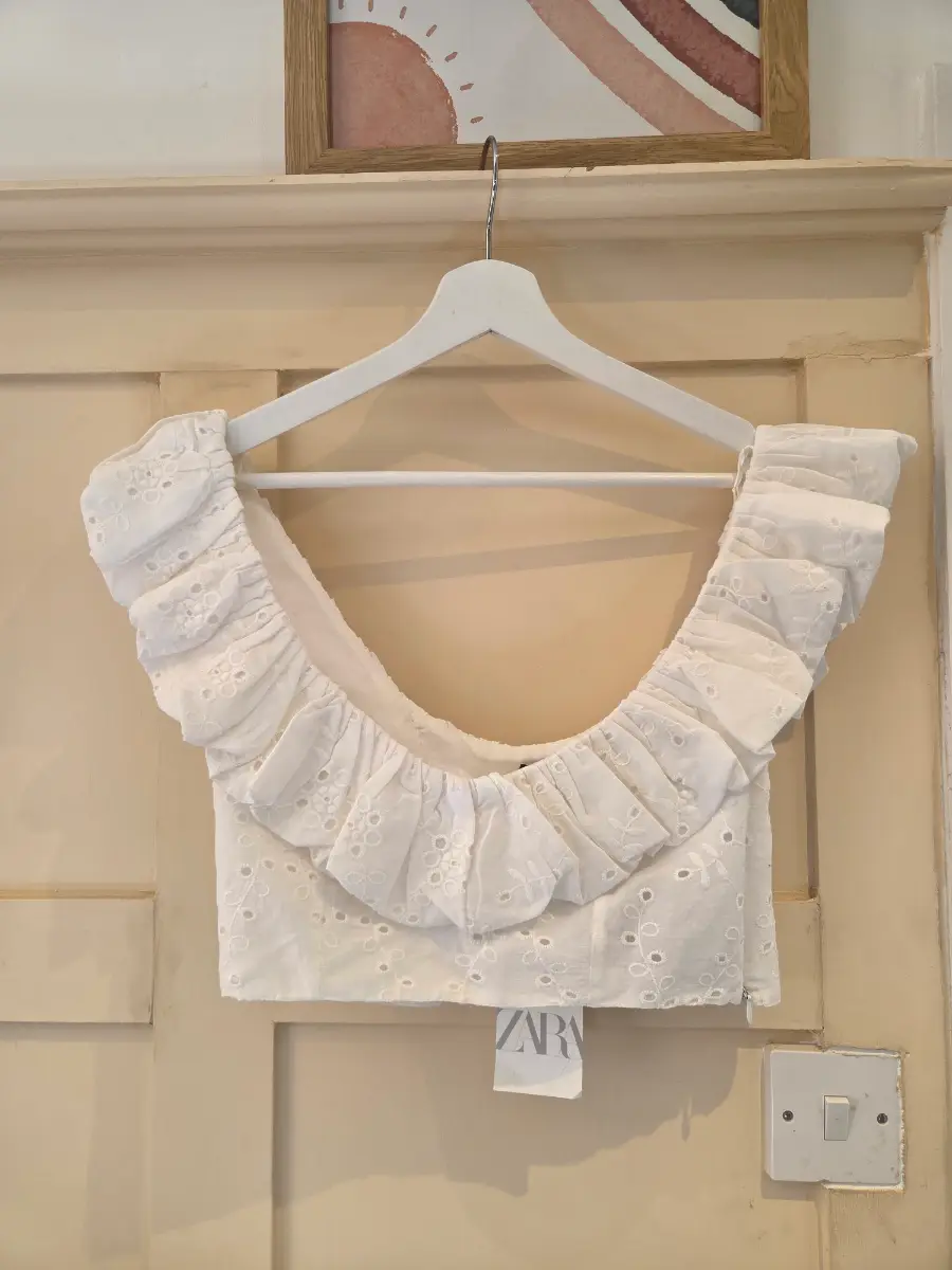 Zara white crop top with embroidery anglaise