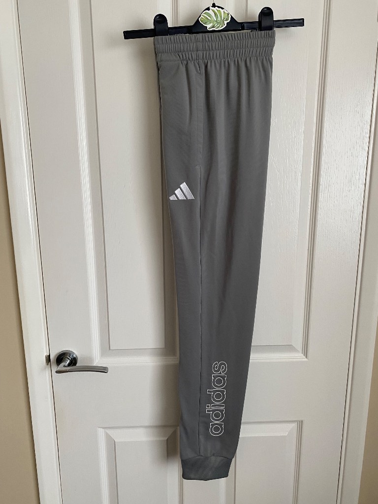 Adidas joggers small men’s