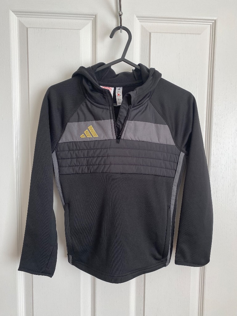 Adidas over the head top 7/8 years