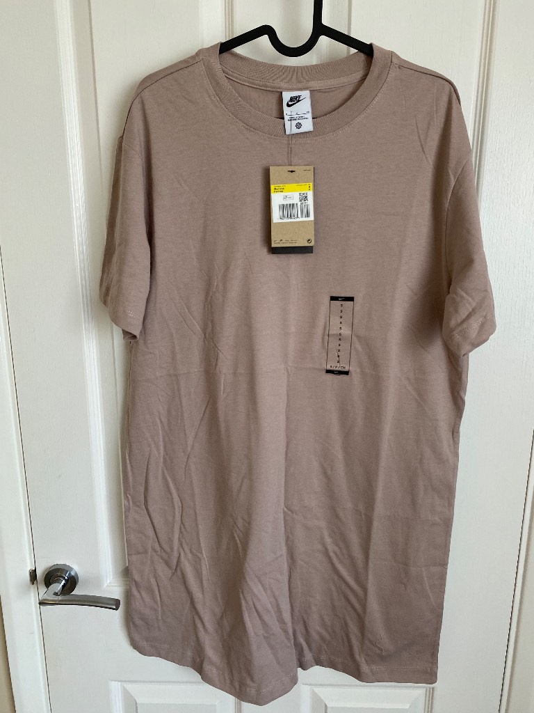 Nike T shirt dress small