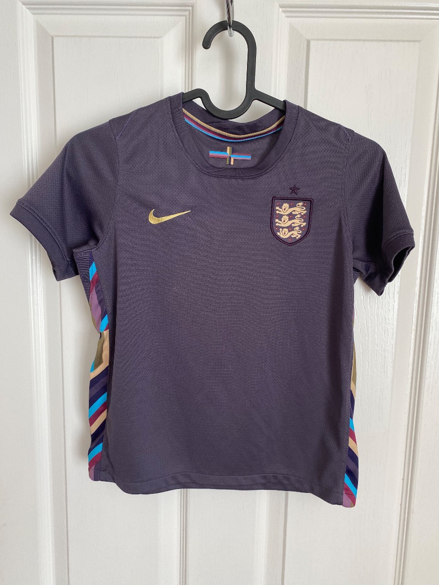 England shirt 6/7 years