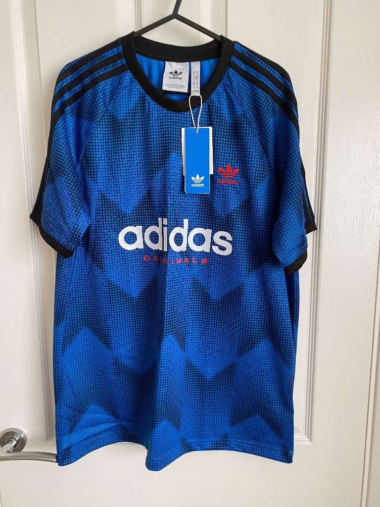 Adidas football t shirt medium