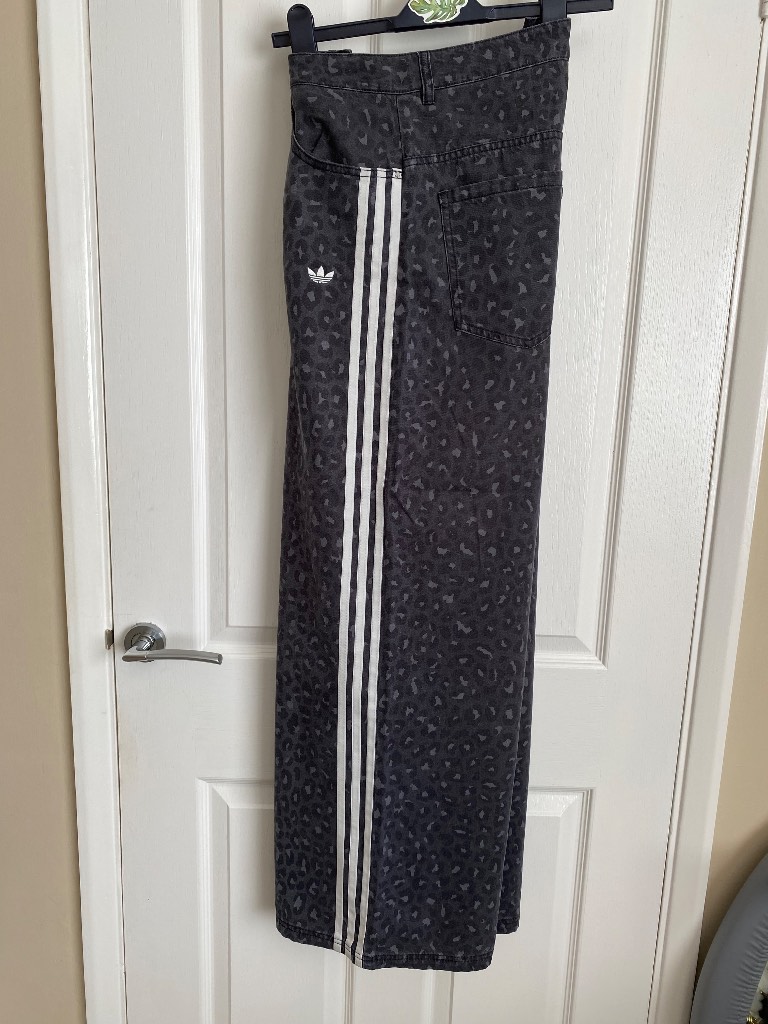 Adidas denim loose jeans 32" wide leg