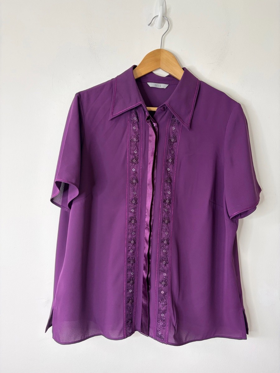 Marks & Spencer Women’s BlackBerry Short Sleeved Embroidered Sequin Top Size 18