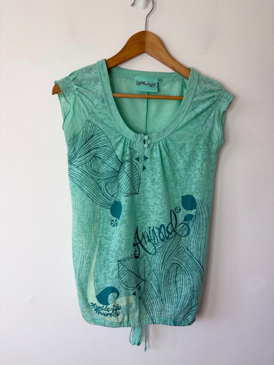 Y2K 2000’s Surf Skate Animal Graphic Turquoise Cap Sleeve Top Size 10