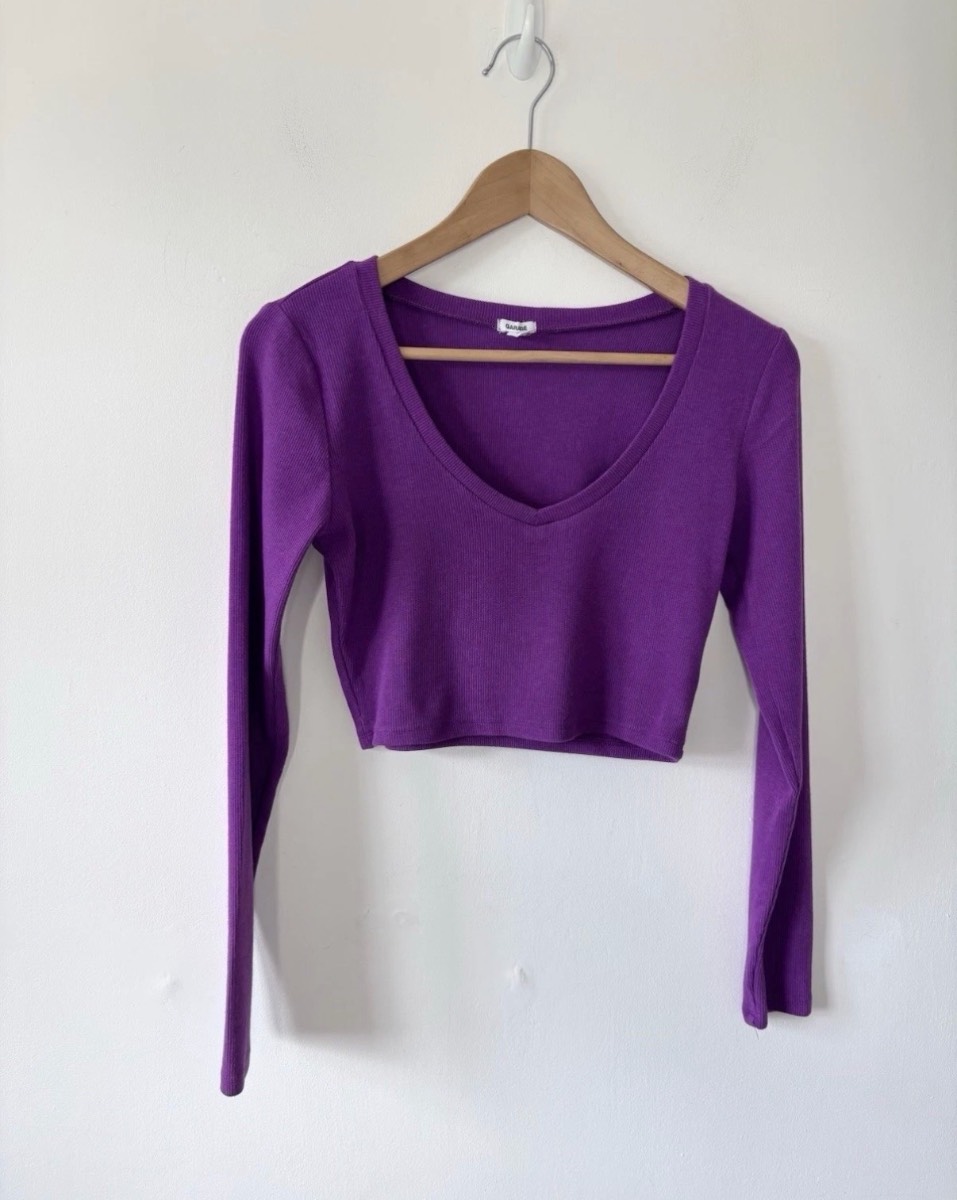 Garage Women’s Purple Cropped Ribbed Summer  Long Sleeved Top Size Medium