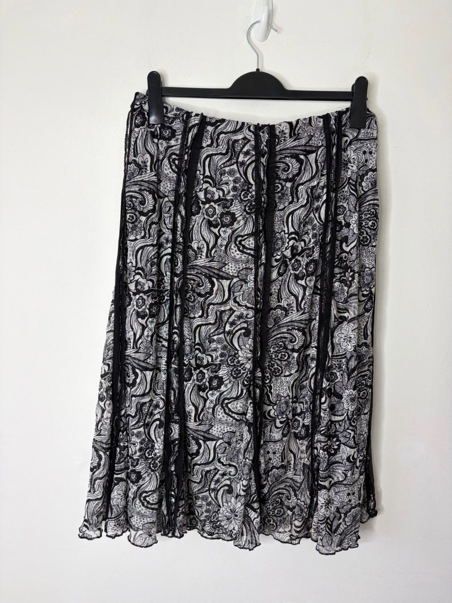 Per Una Women’s Black Monochrome Paisley Whimsigoth Cottagecore Boho-Chic Skirt Size 18