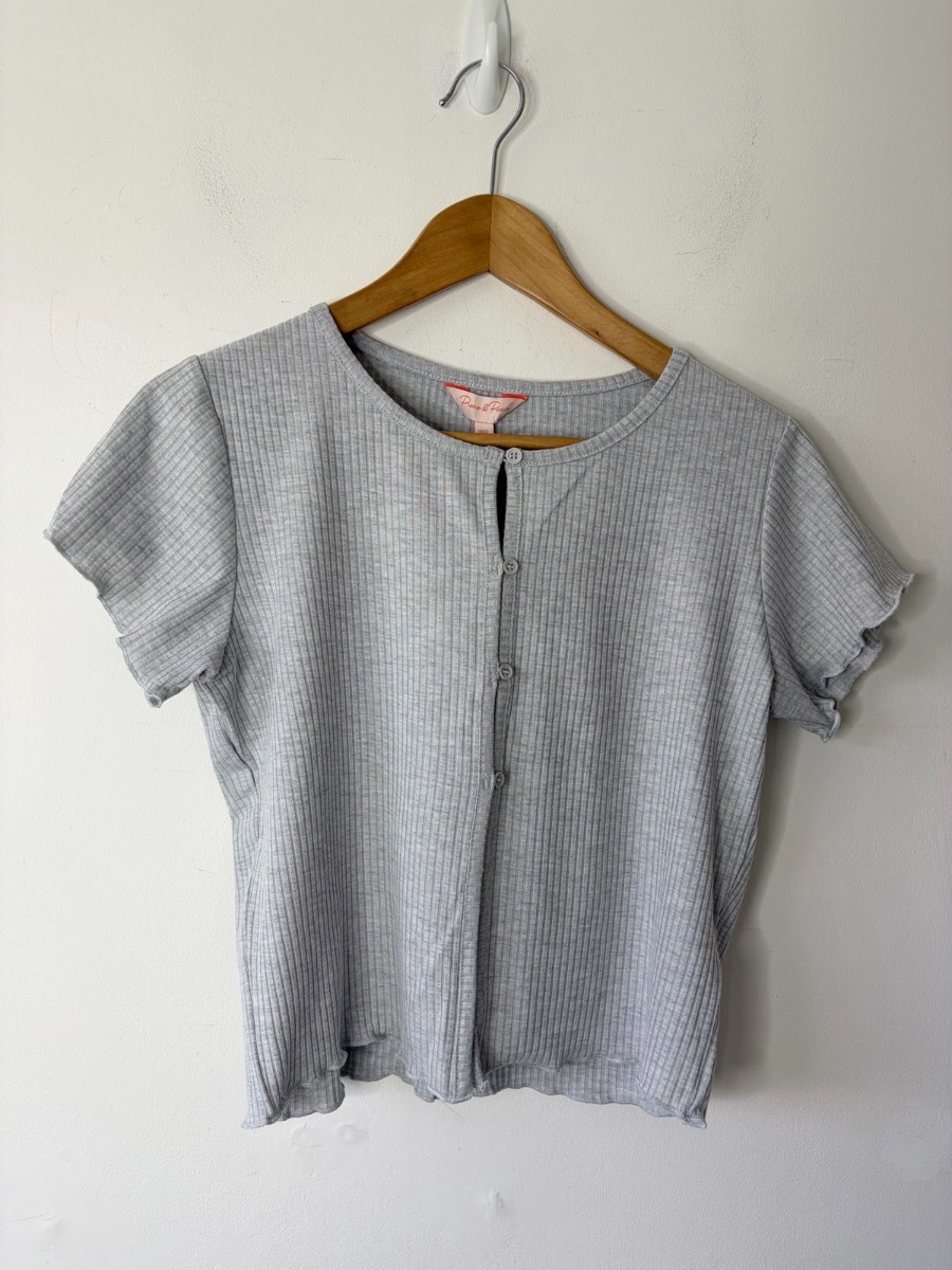 New Pixie & Peach Women’s Grey Billie Button Front Ribbed Top Size 12