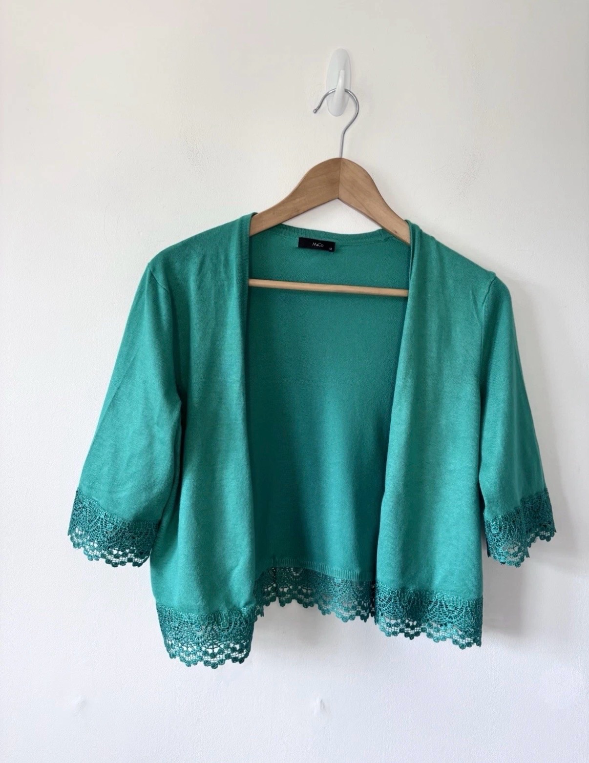M&Co Women’s Green Knitted Embroidery Detail Shrug Cropped Cardigan Size 12