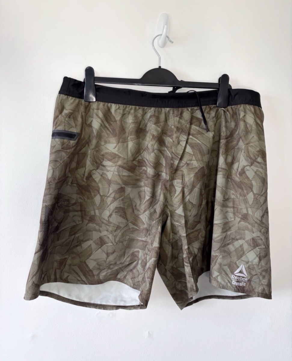 Reebok Men’s CrossFit Speed Shorts Olive Green Camo Brushstroke Activewear Size XXL