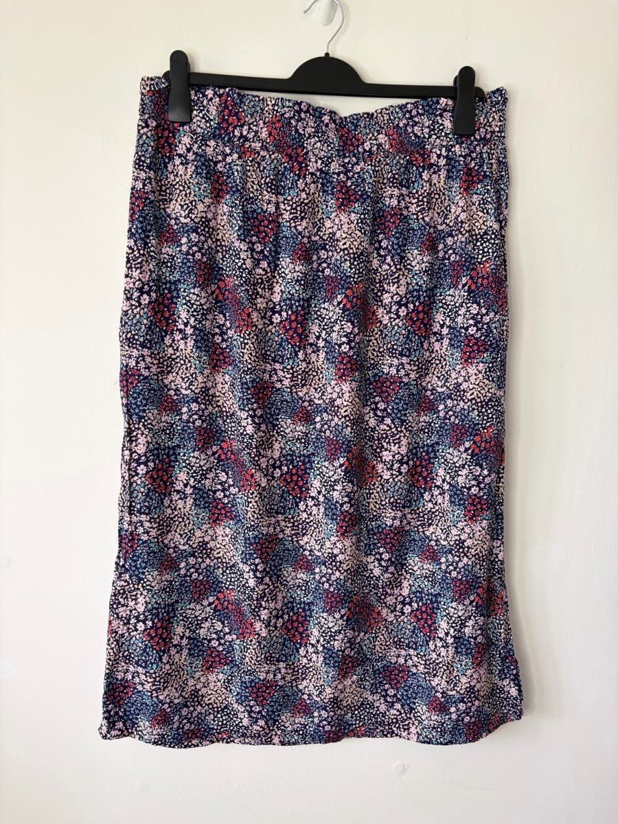 Bonmarché Women’s Navy Ditsy Vibrant Multi Floral Print Midi Pocket Skirt Size 18