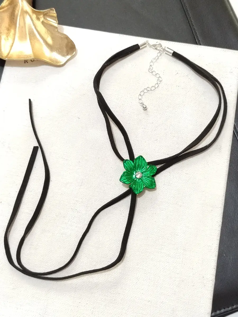 River Island Green Flower Tie Necklace, western style necklace