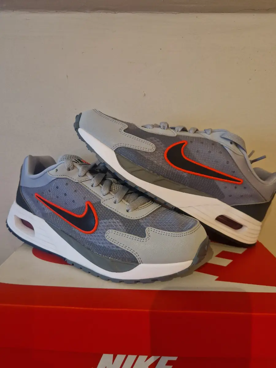 Nike air max