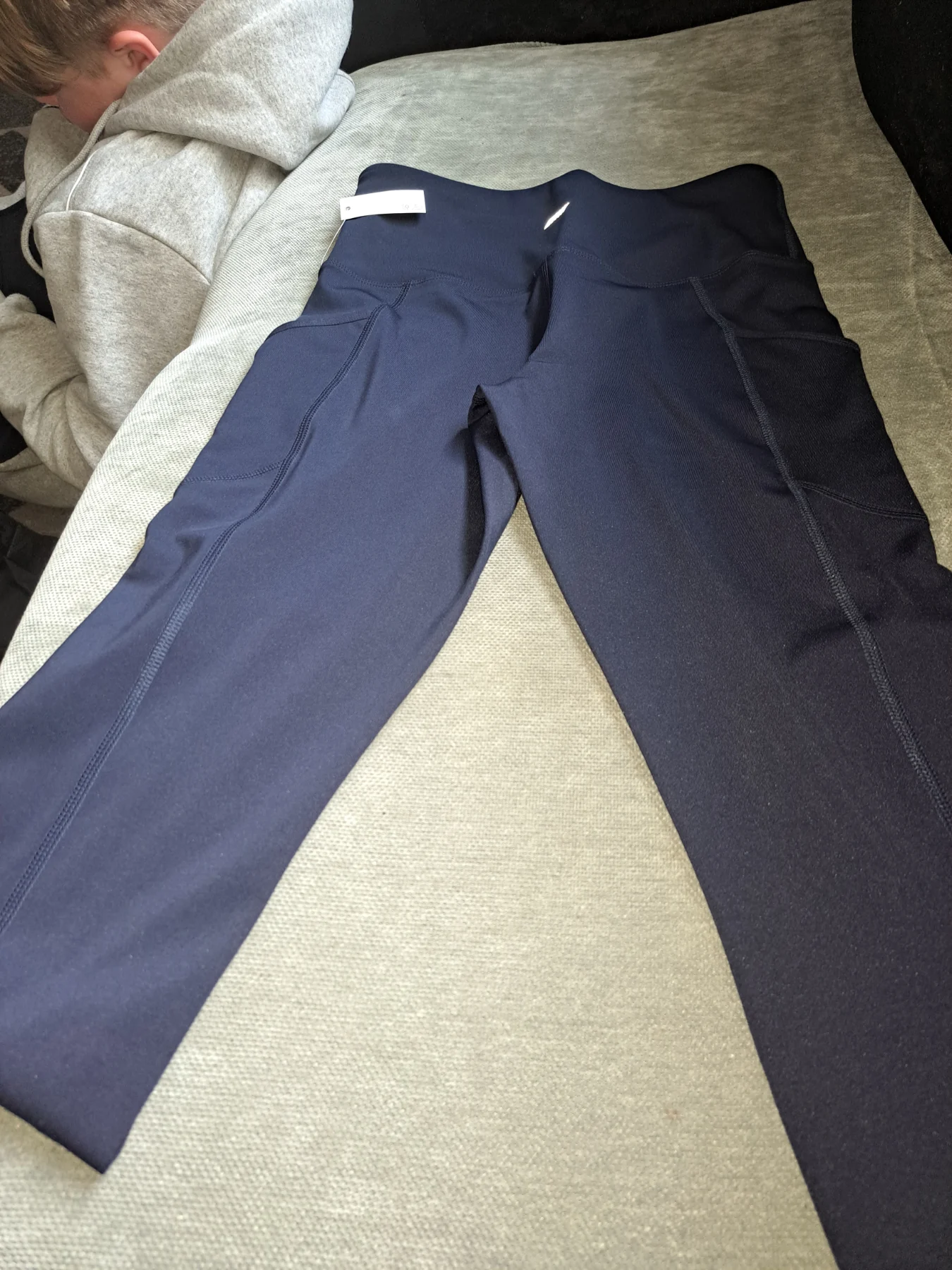 Navy blue leggings