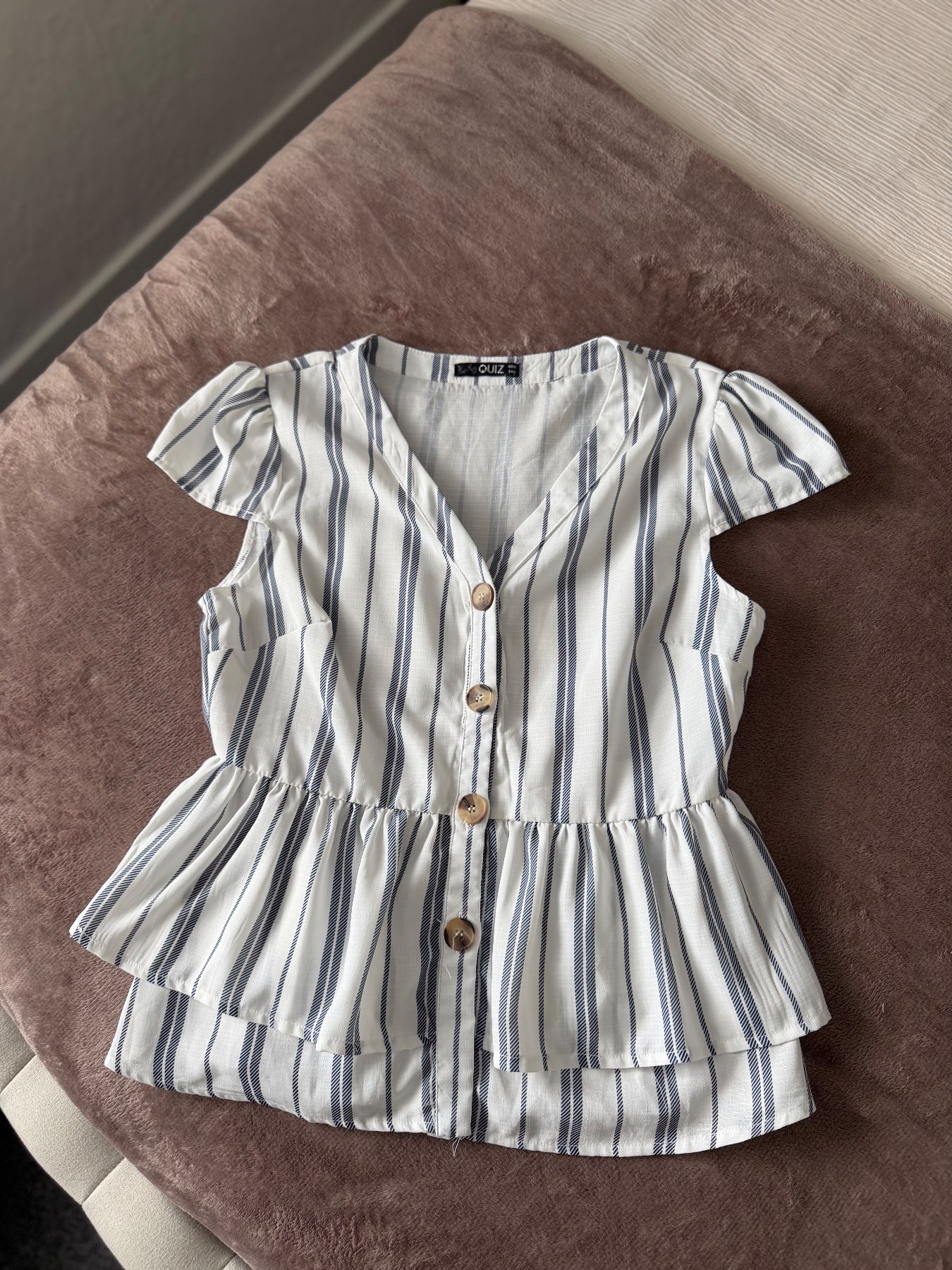Quiz white/navy striped peplum top UK12